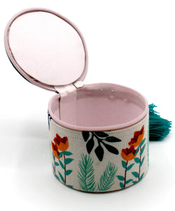 SECRET GARDEN RABBIT BOX - WHITE