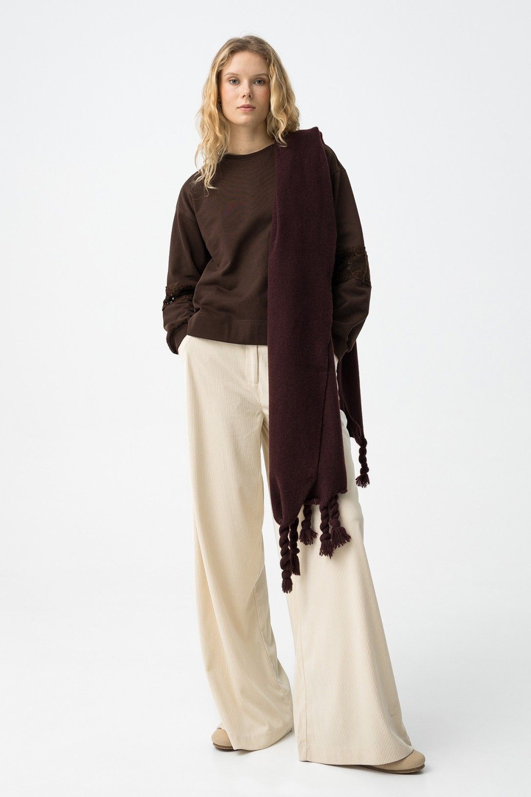 AMELIE CREW NECK SWEAT - CHOCOLATE BROWN