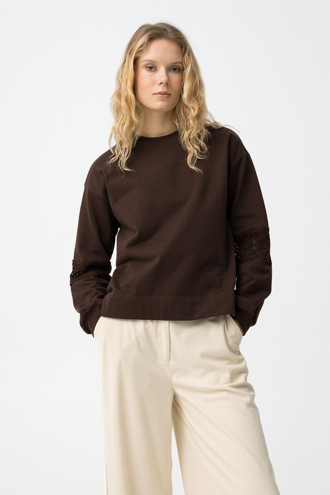 AMELIE CREW NECK SWEAT - CHOCOLATE BROWN