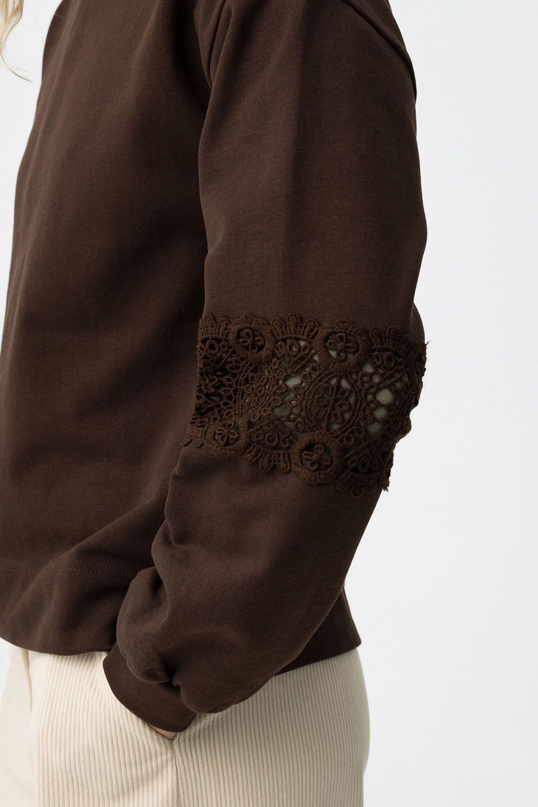 AMELIE CREW NECK SWEAT - CHOCOLATE BROWN