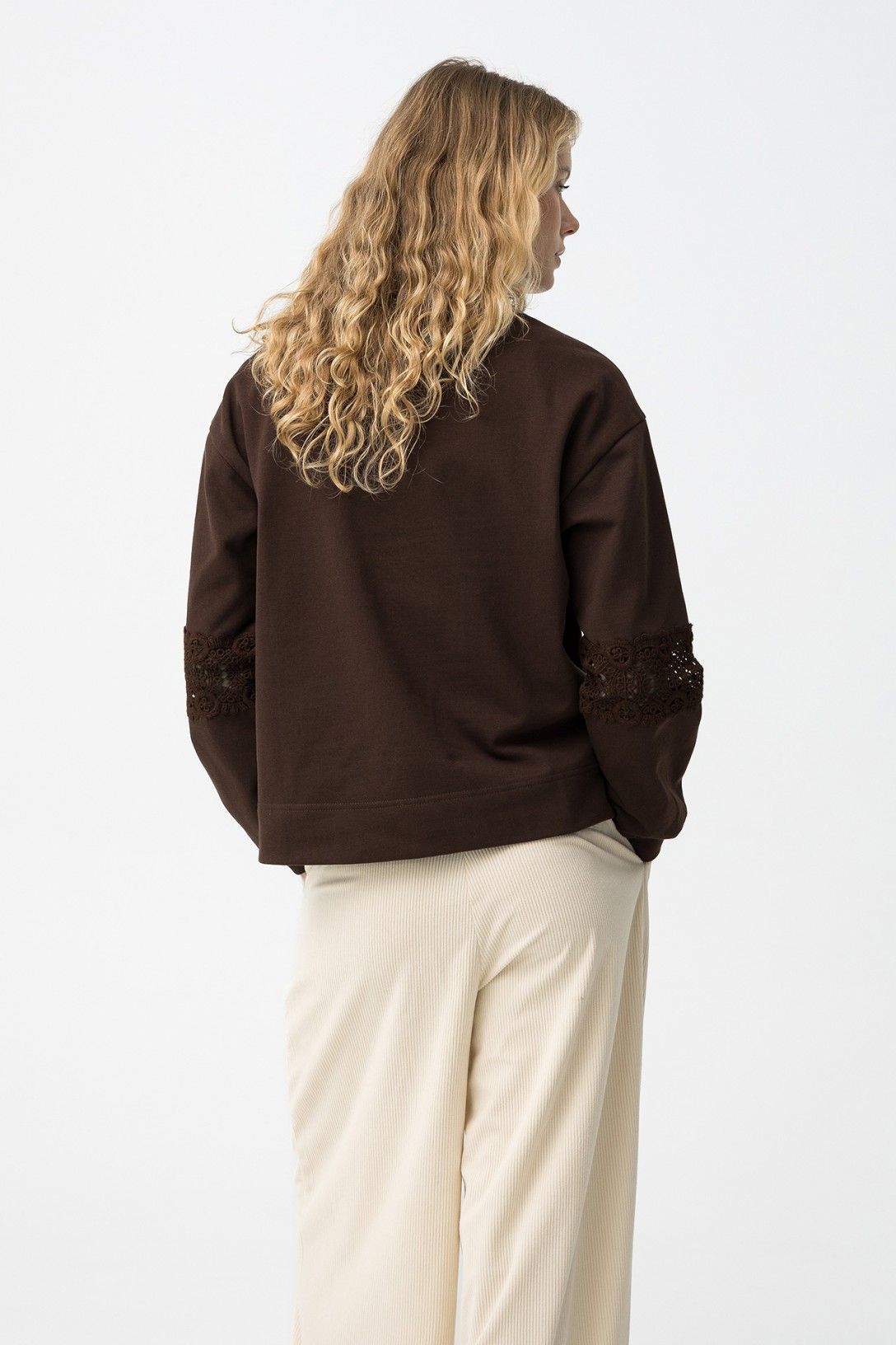 AMELIE CREW NECK SWEAT - CHOCOLATE BROWN