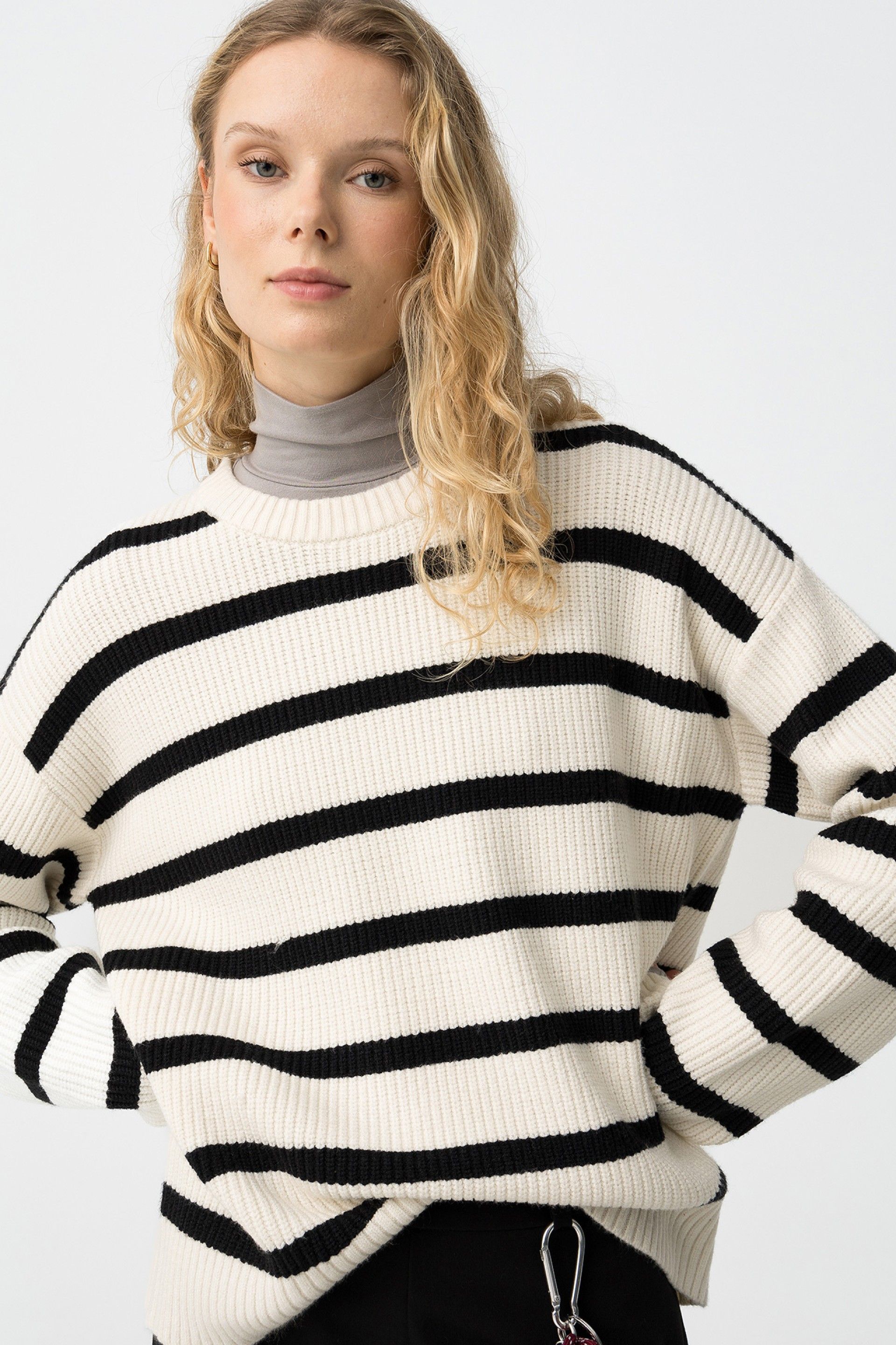 MAGNET KNITTED STRIPED PULLOVER - BIRCH