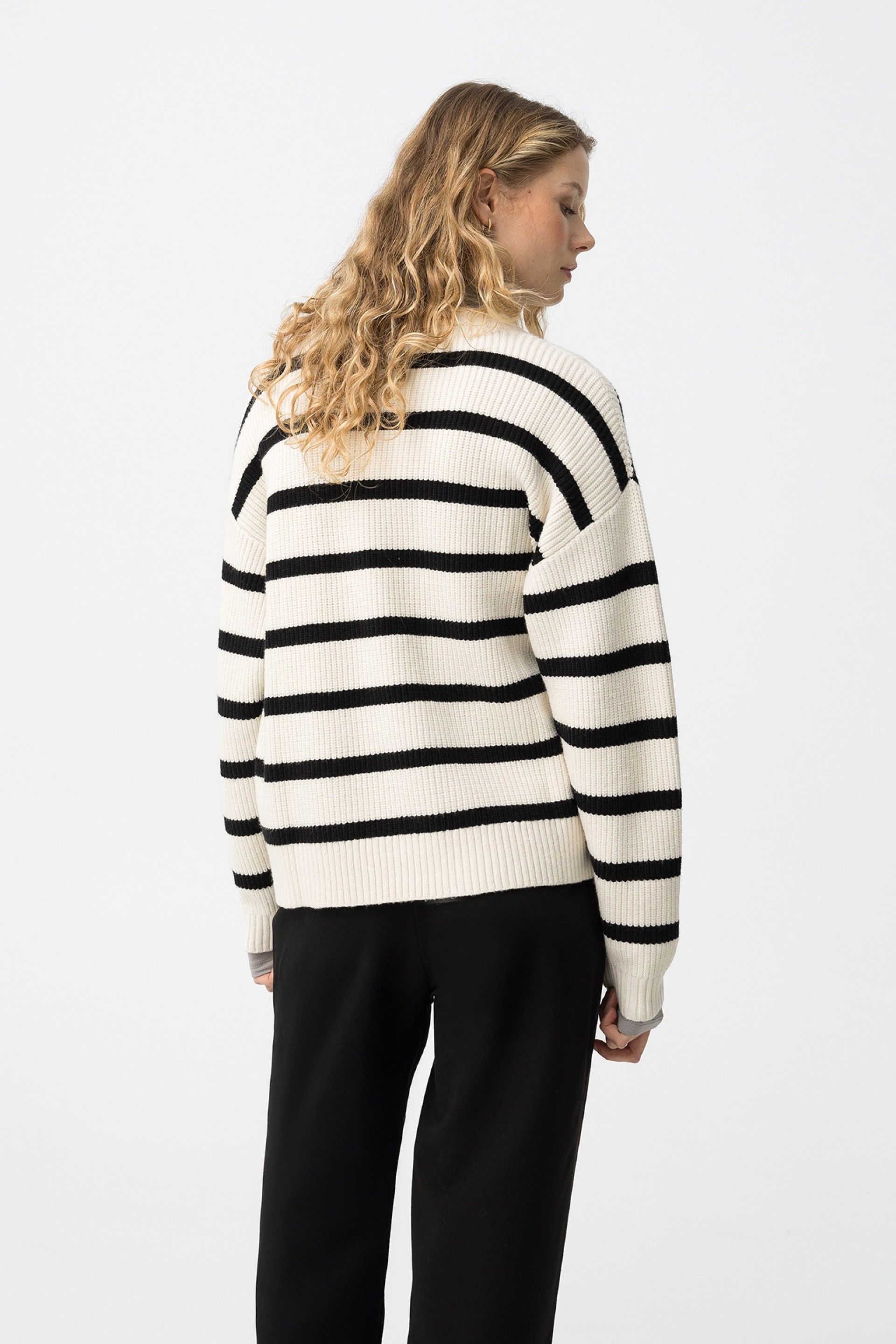 MAGNET KNITTED STRIPED PULLOVER - BIRCH