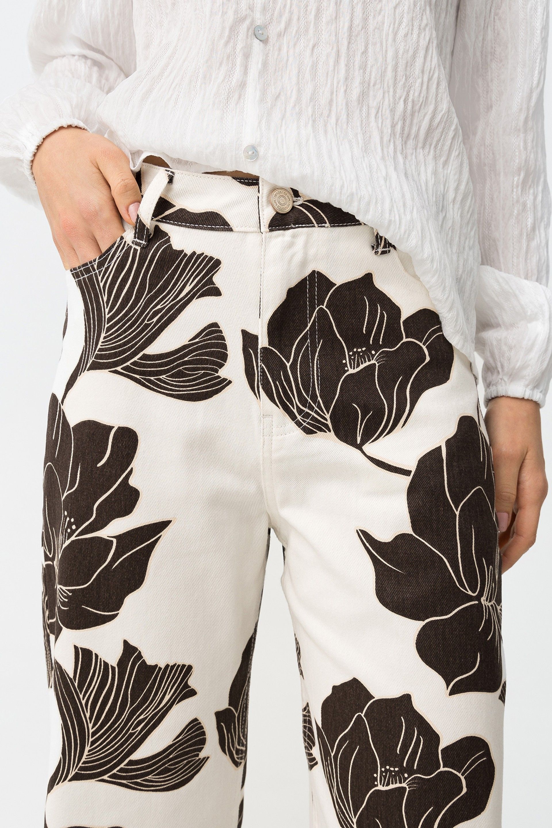 BONNYE WIDE LEG JEANS - FLOWER PRINT