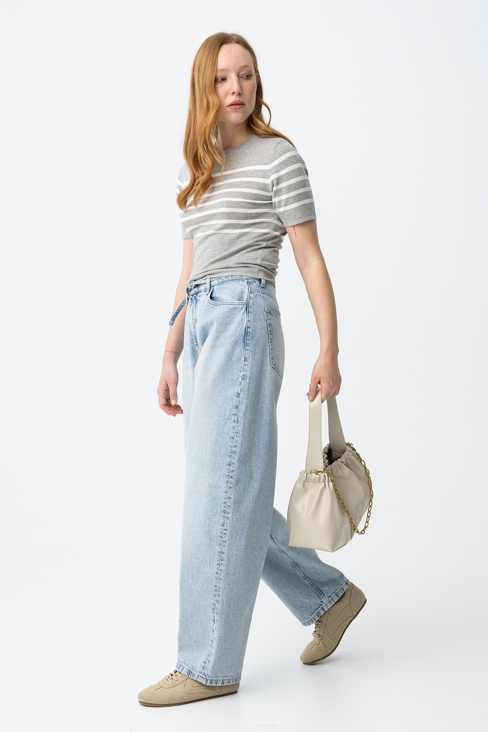 AVA BARREL JEANS - LIGHT BLUE