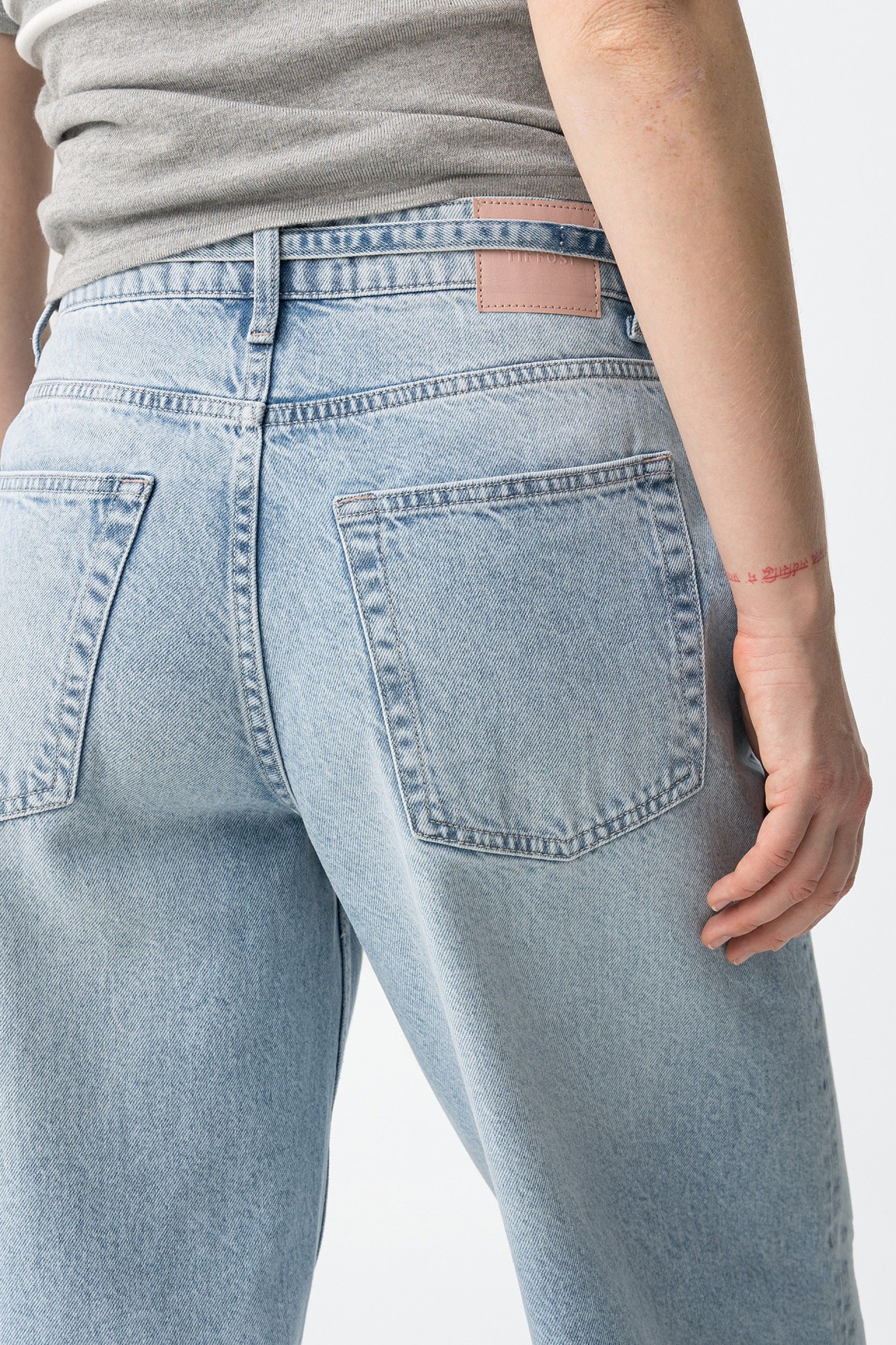 AVA BARREL JEANS - LIGHT BLUE