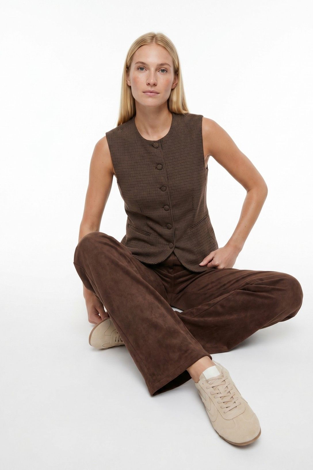 NECTARINA GILET - BROWN