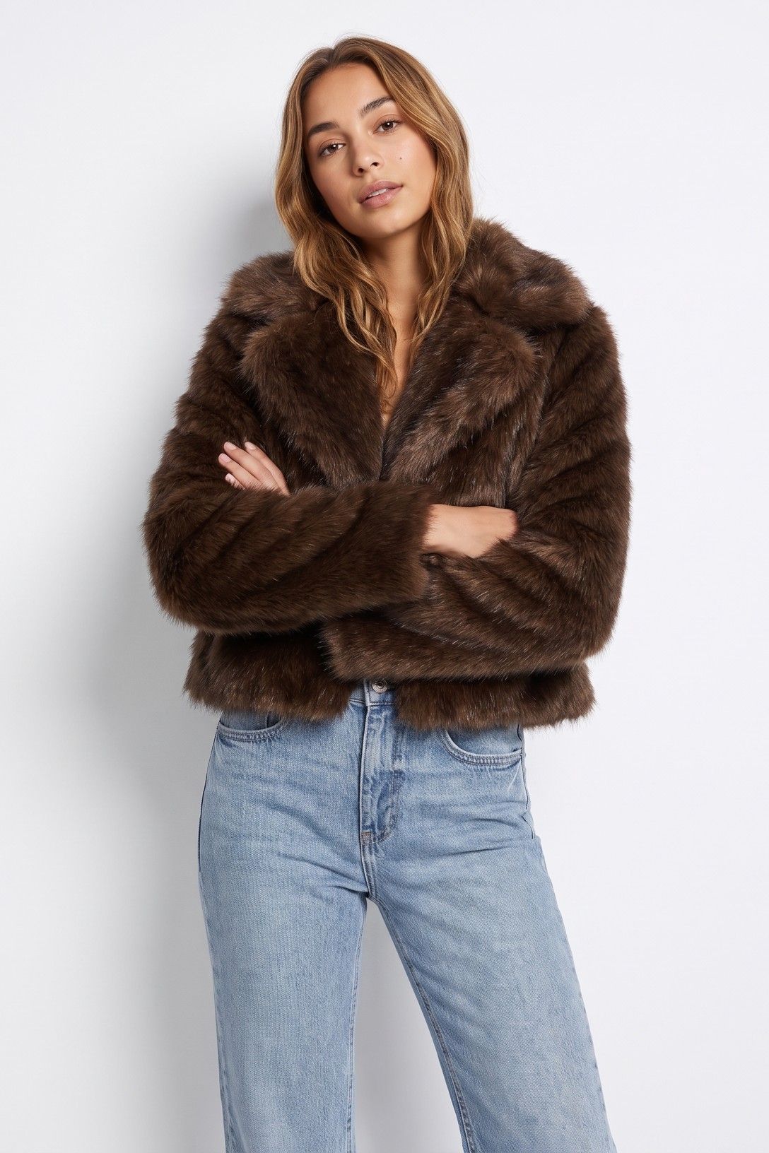 IRINA FUZZY JACKET - CHOCOLATE BROWN