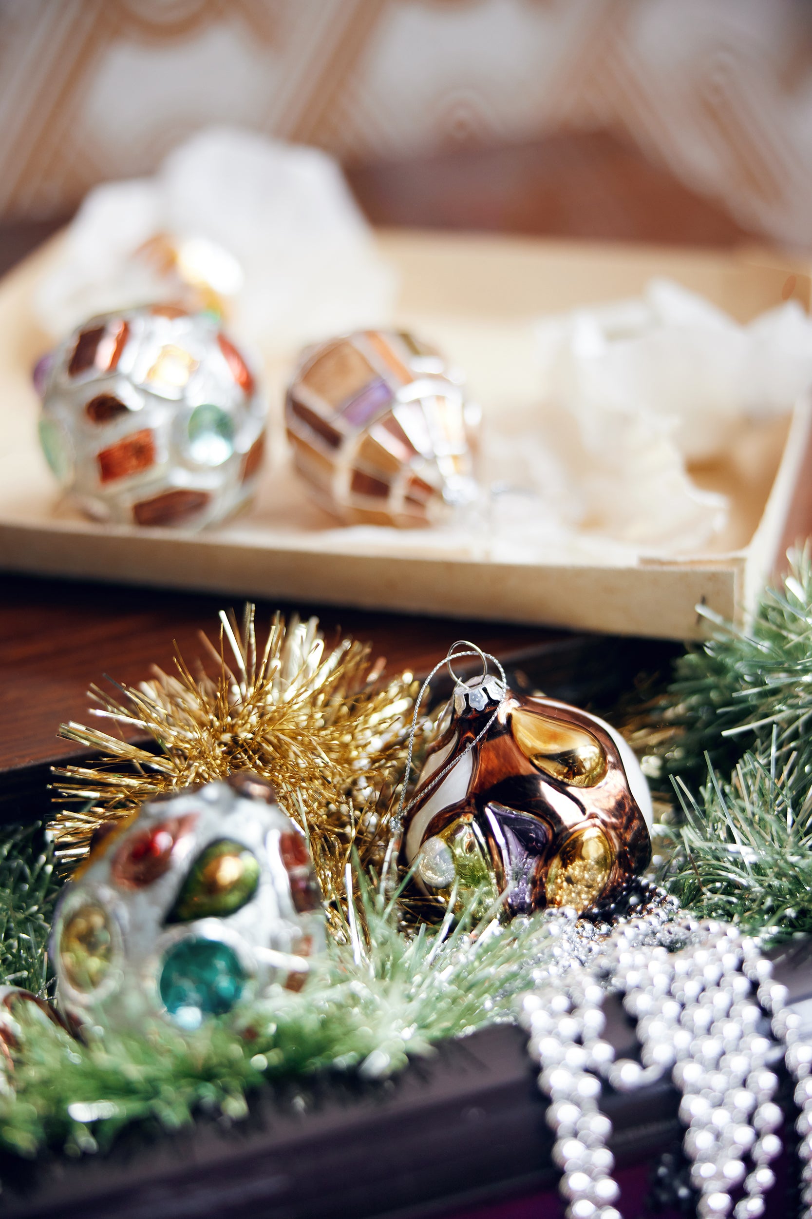 HKliving | CHRISTMAS ORNAMENT - ANATOMIC ROUND