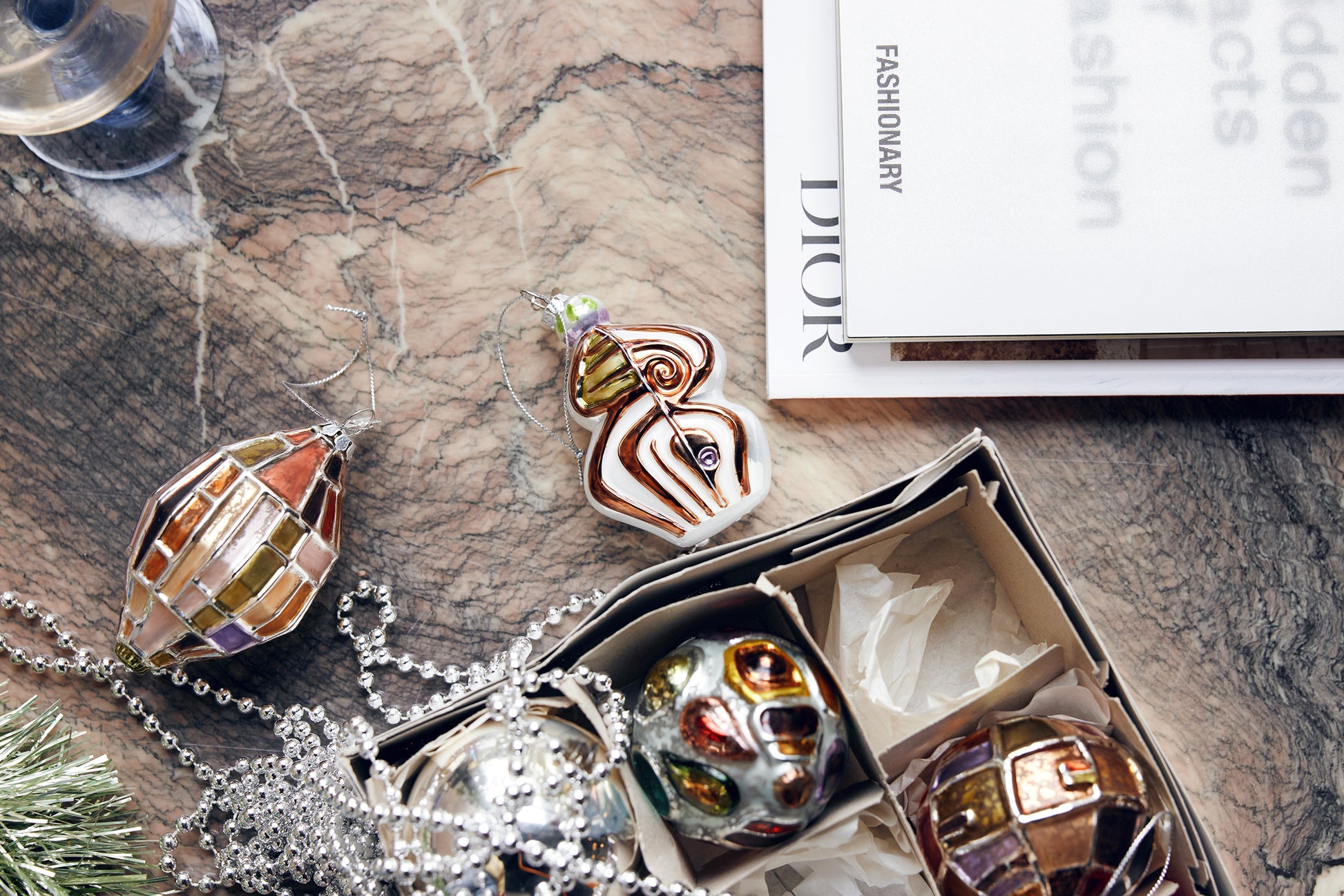 HKliving | CHRISTMAS ORNAMENT - ANATOMIC OVAL