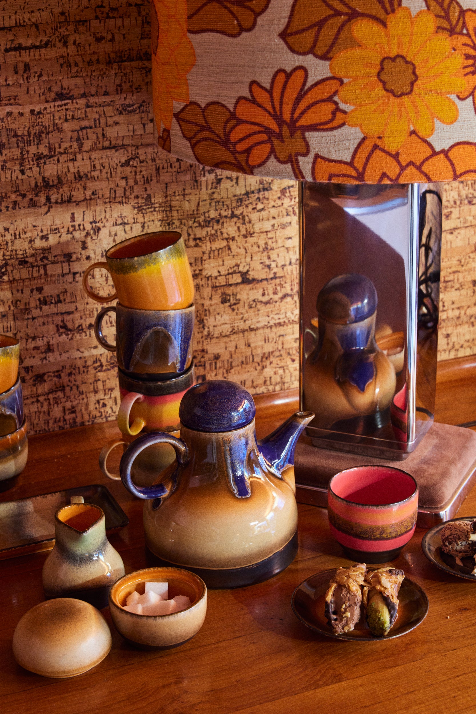HKliving | 70S CERAMICS: COFFEE POT - AFTERNOON