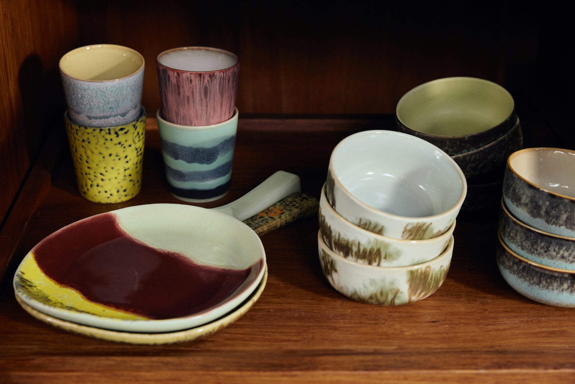 HKliving | 70S CERAMICS: PLATTER - CHERRY