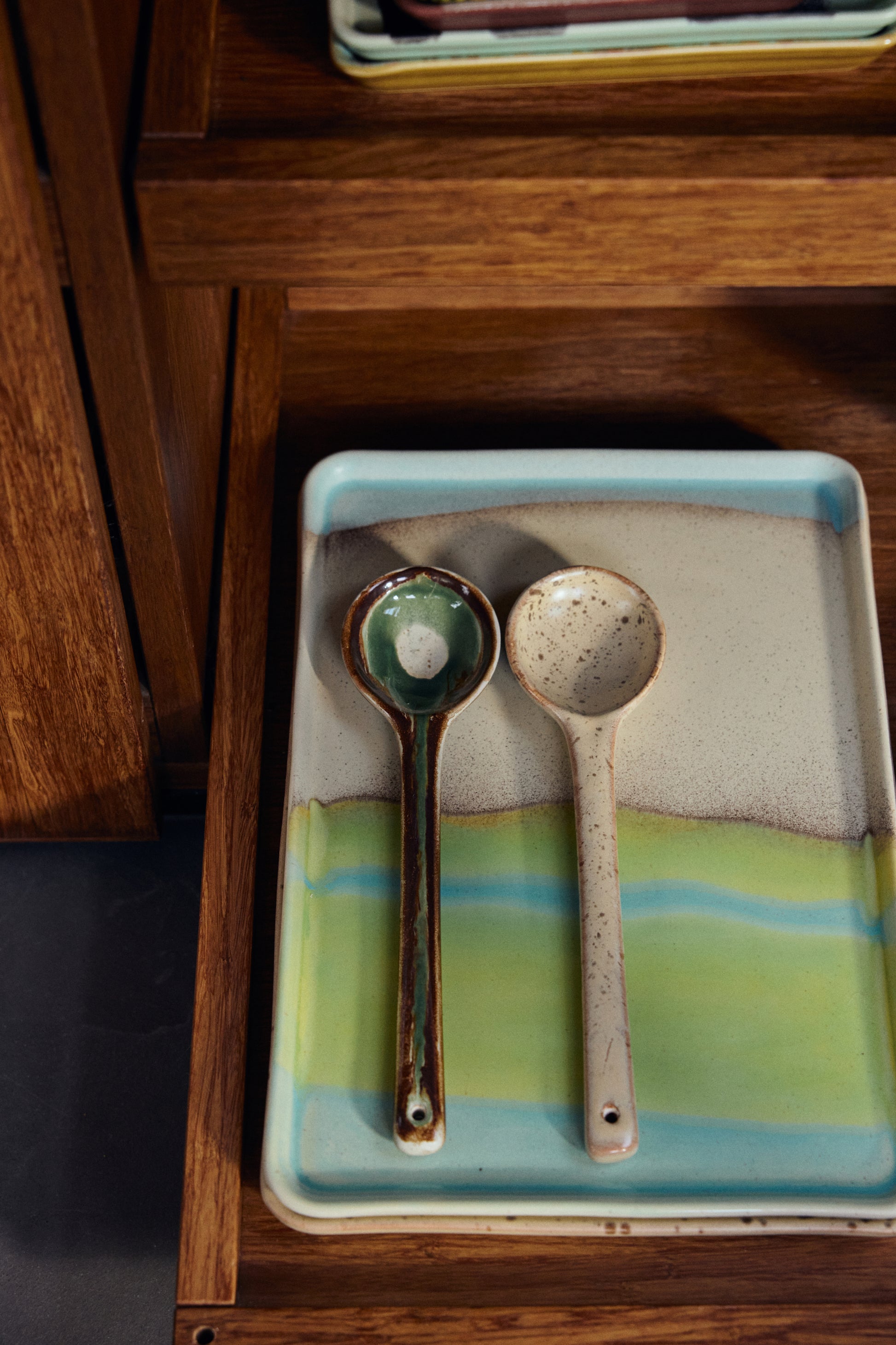 HKliving | 70S CERAMICS: SERVING SPOONS - HILLS (2pcs)