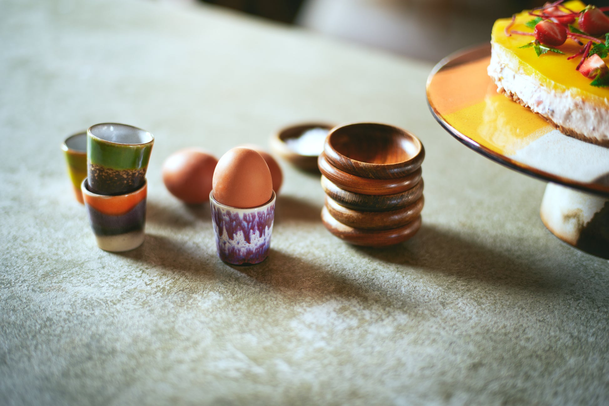 HKliving | 70S CERAMICS: EGG CUPS - ISLAND