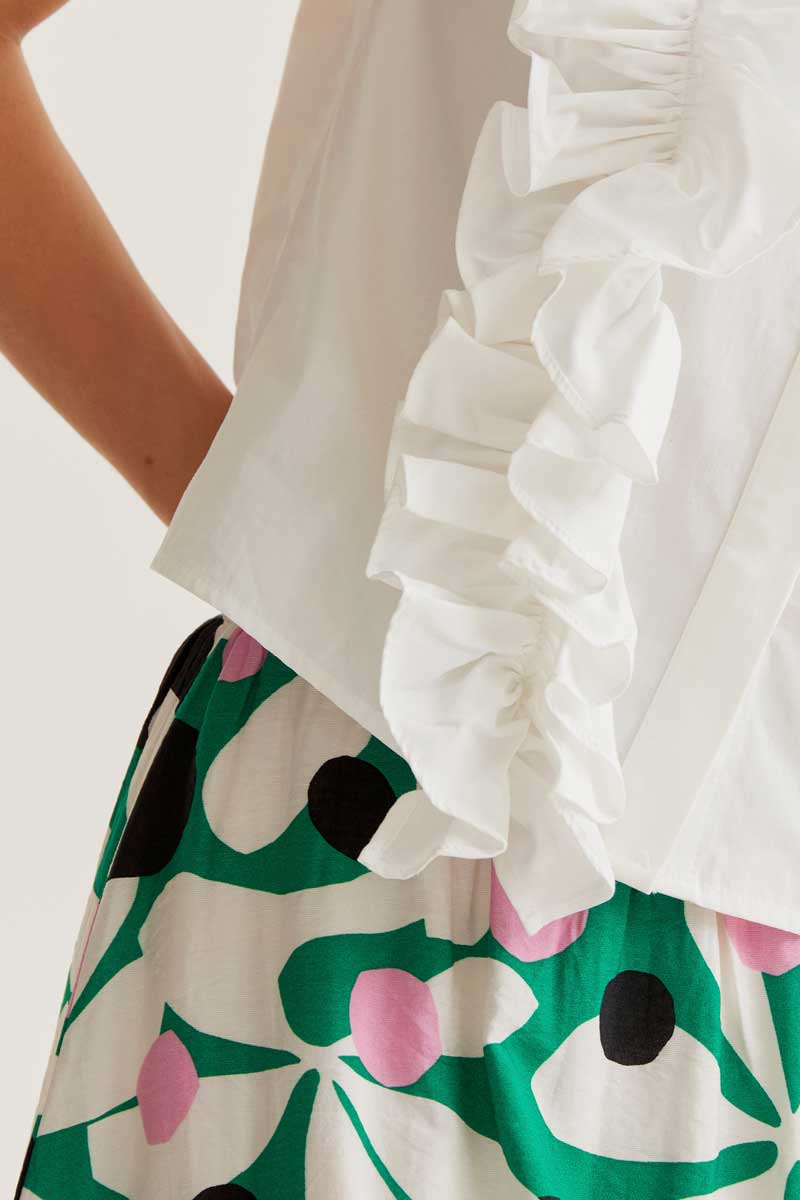 COMPAÑÍA FANTÁSTICA | SARA RUFFLE TOP - WHITE