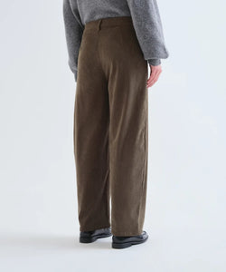 COMPAÑÍA FANTÁSTICA | MADDIE CORDUROY PANTS - GREEN