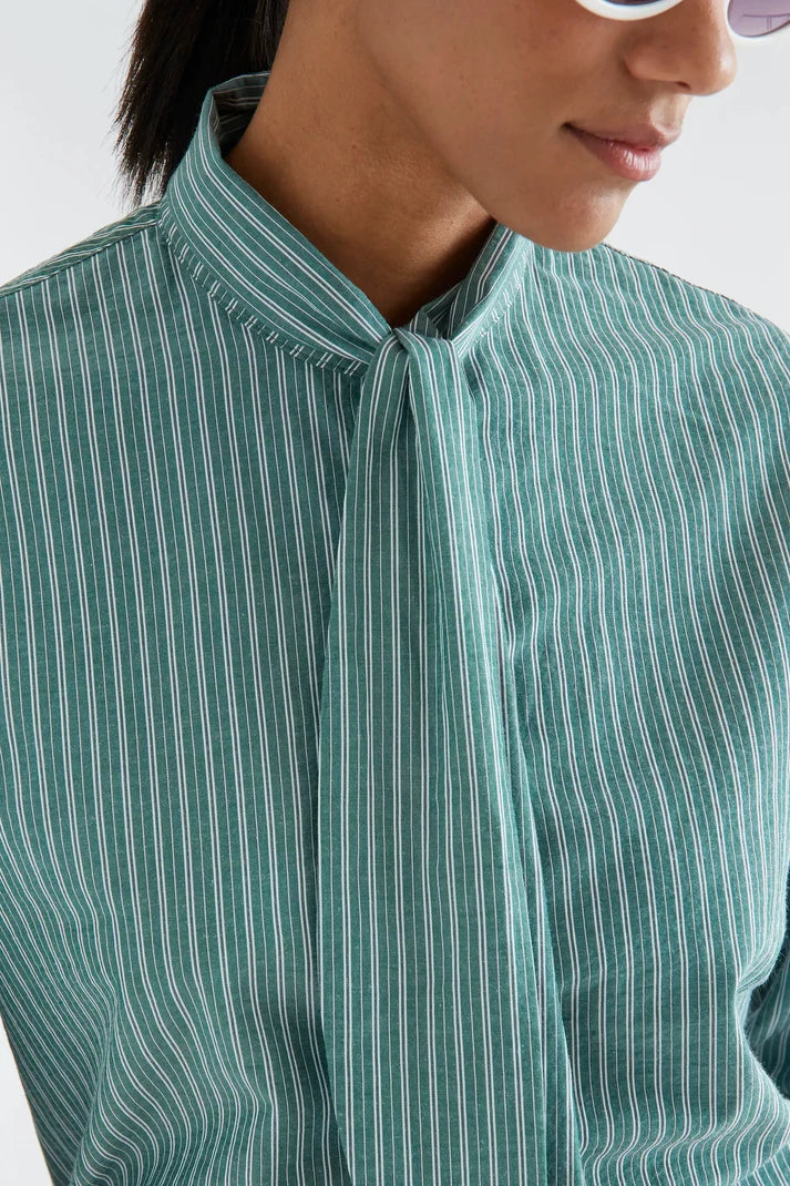 COMPAÑÍA FANTÁSTICA | STRIPED FRONT-TIE BLOUSE - GREEN