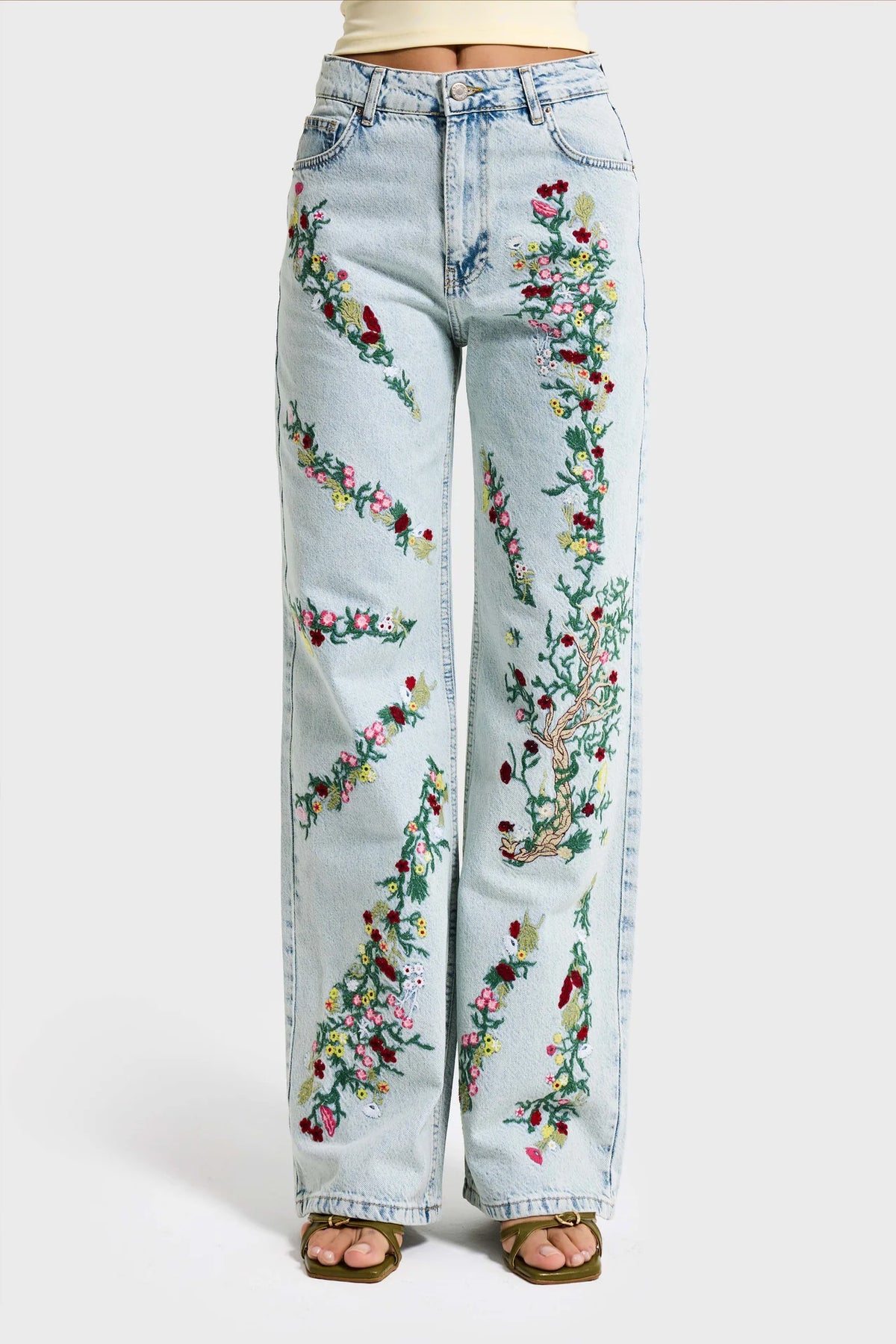 EMBROIDERY STRAIGHT JEANS - BLOSSOM BLUE