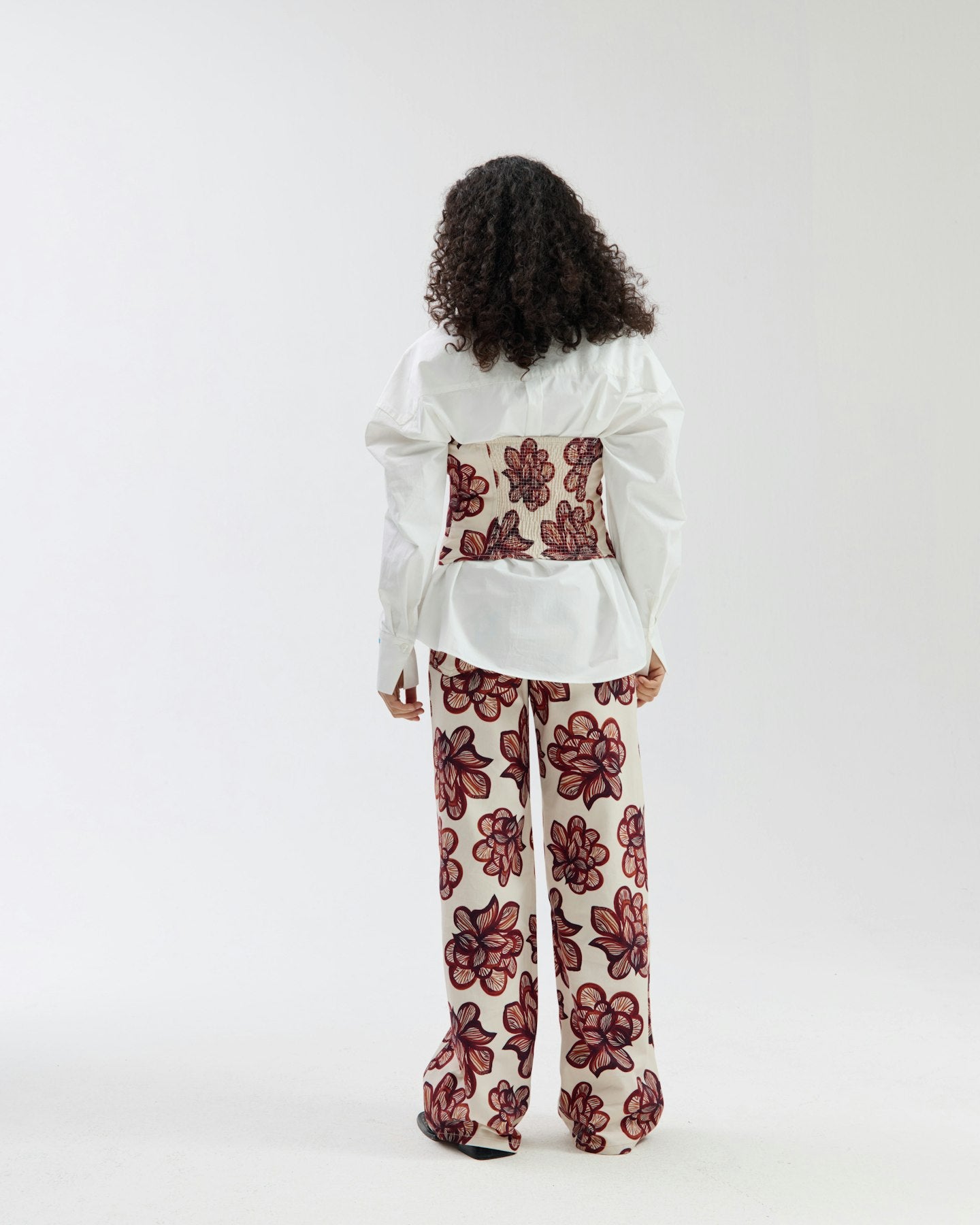 HARPER & YVE | DELICE SS TOP - DESSERT FLOWER ECRU