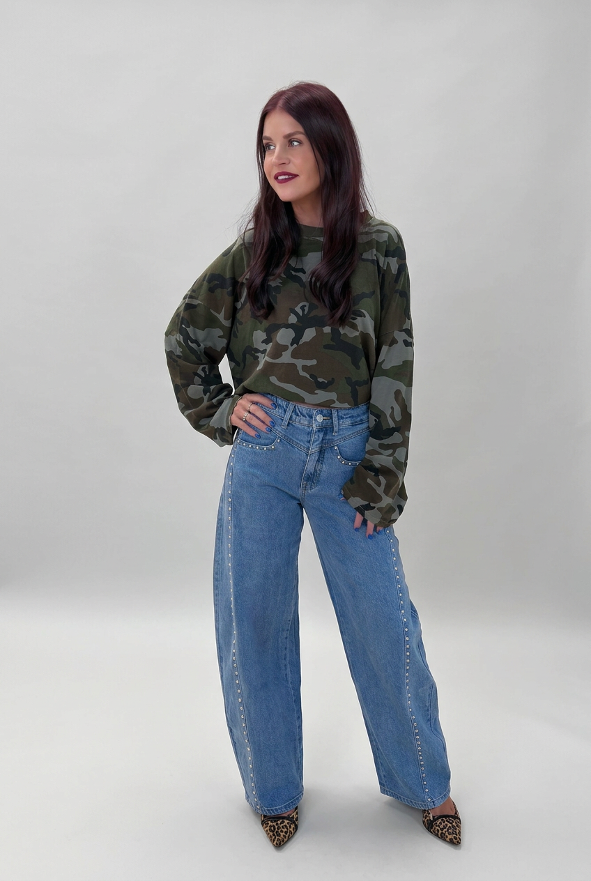 KIKI STUDDED BARREL JEANS - BLUE
