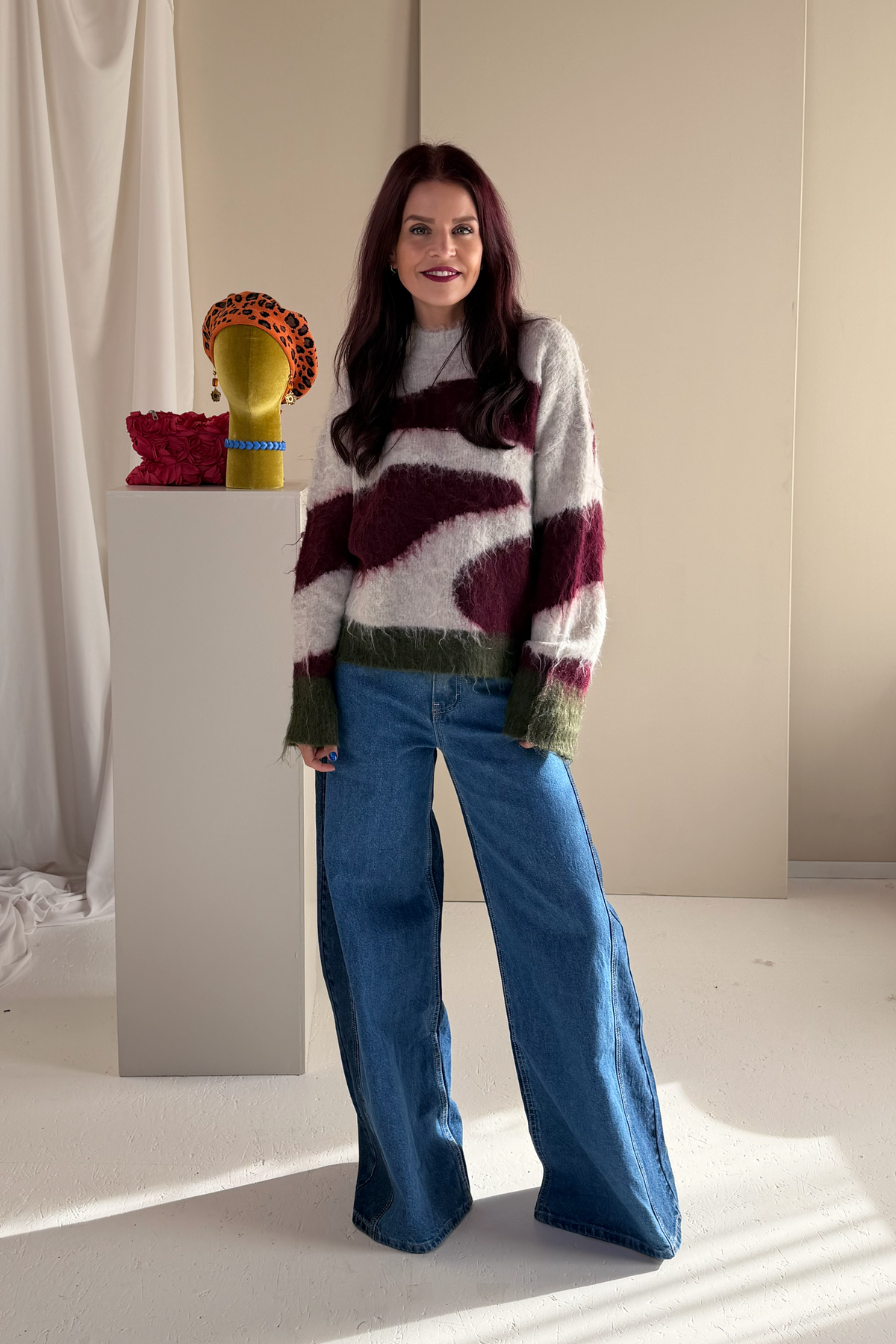 MAISY FLUFFY KNIT - WINE RED