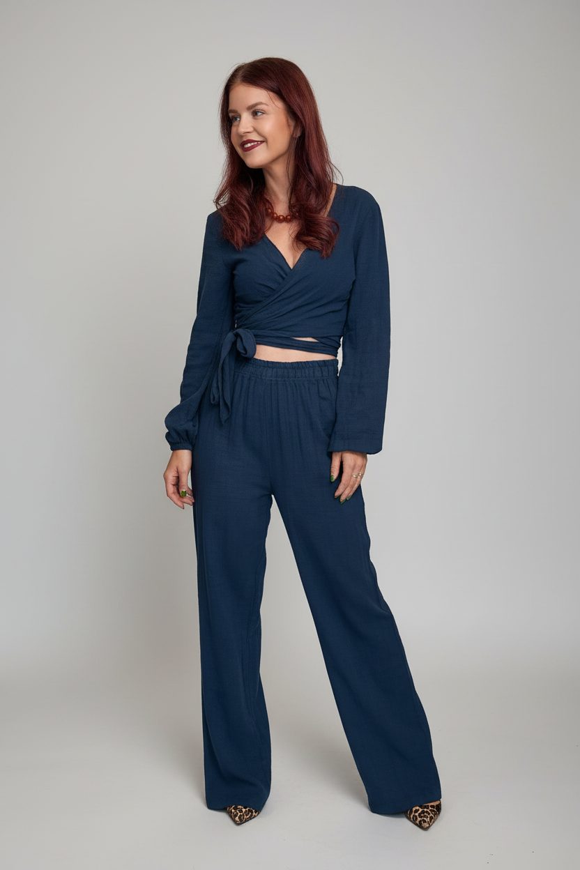 BOB & BILL RESORT COLLECTION | BEAU WRAP TOP - NAVY