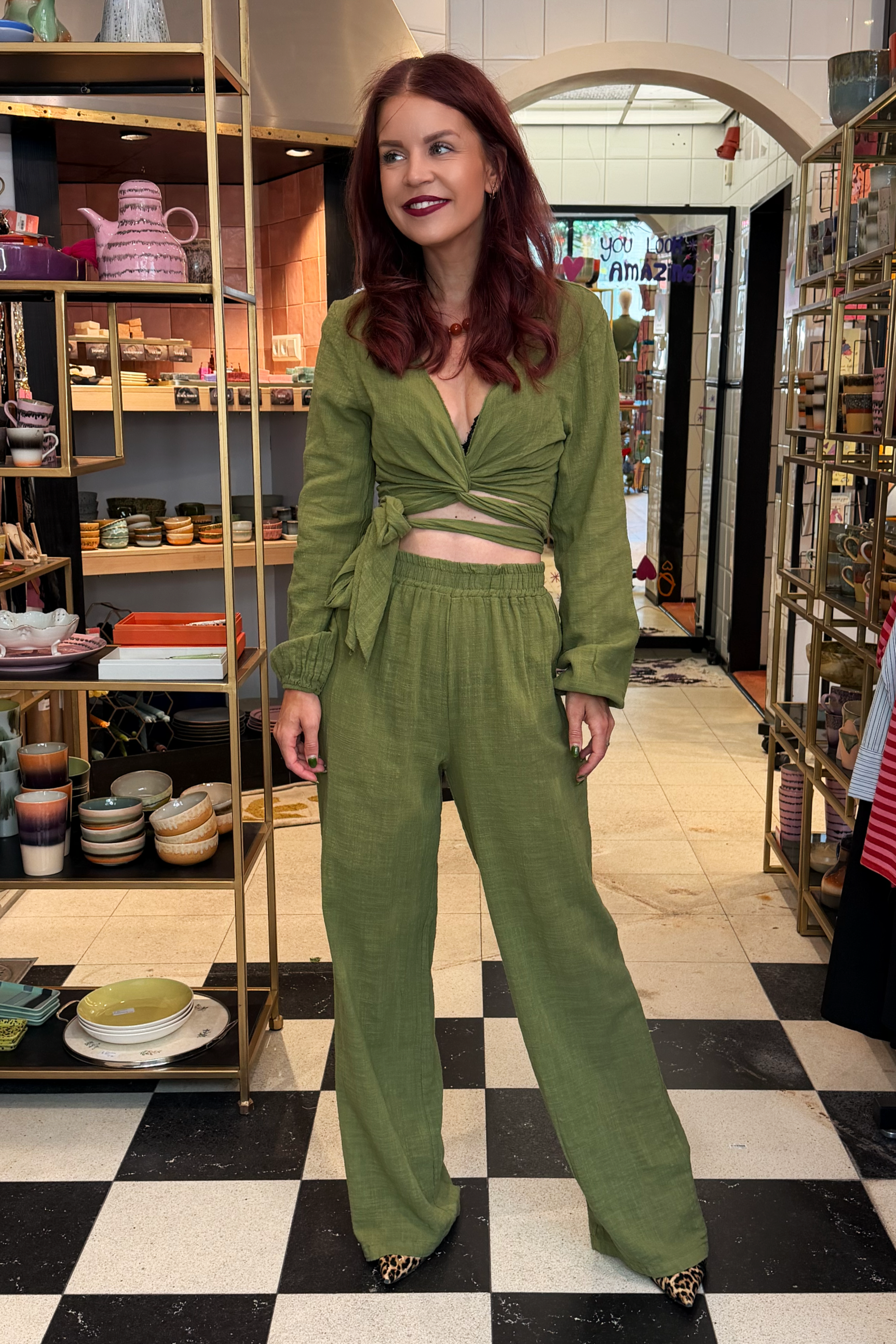 BOB & BILL RESORT COLLECTION | BEAU WRAP TOP - PISTACHE