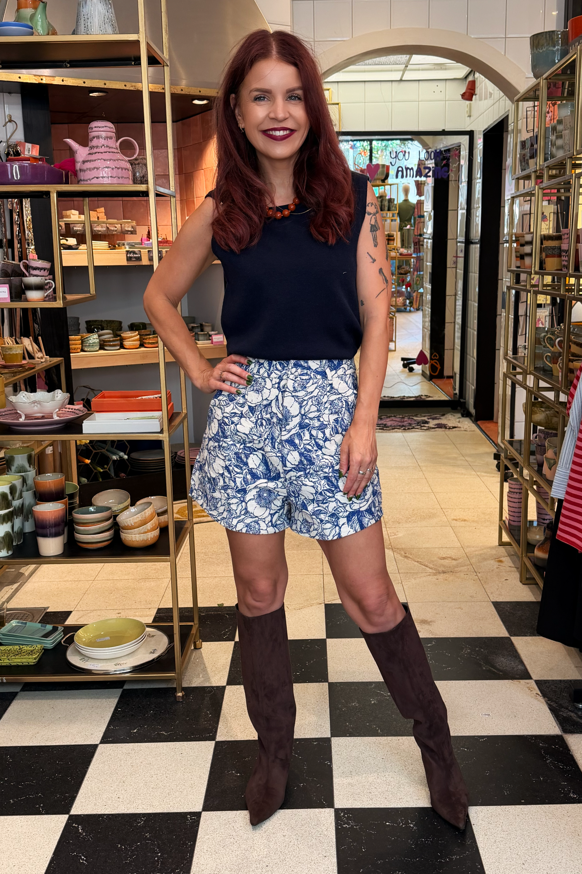 ZANE EMBROIDERY SHORTS - BLUE