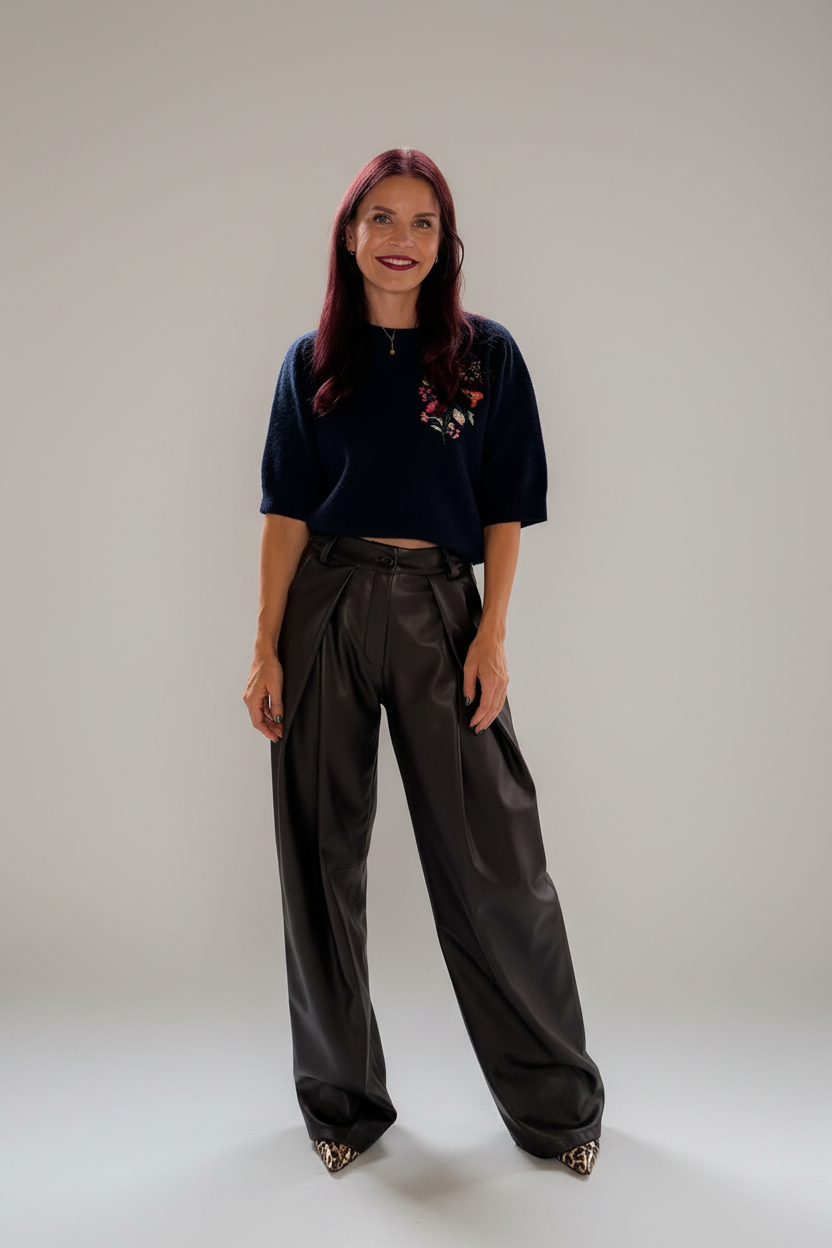 JESSIE EMBROIDERY KNIT - NAVY