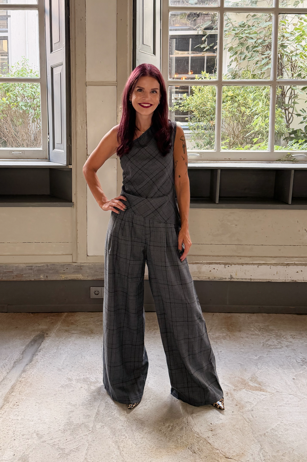 DOMINIQUE ASYMMETRIC TOP - GREY CHECK