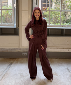 ALY PINSTRIPED BOW SHIRT - BORDEAUX