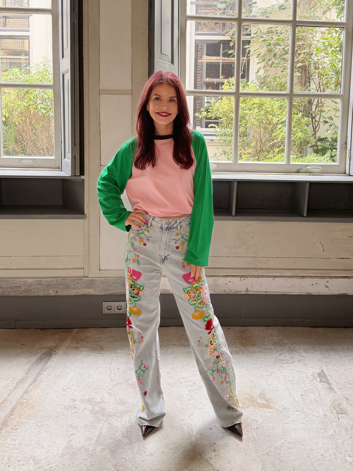 EMBROIDERY STRAIGHT JEANS - CUTWORK FLORAL BLUE