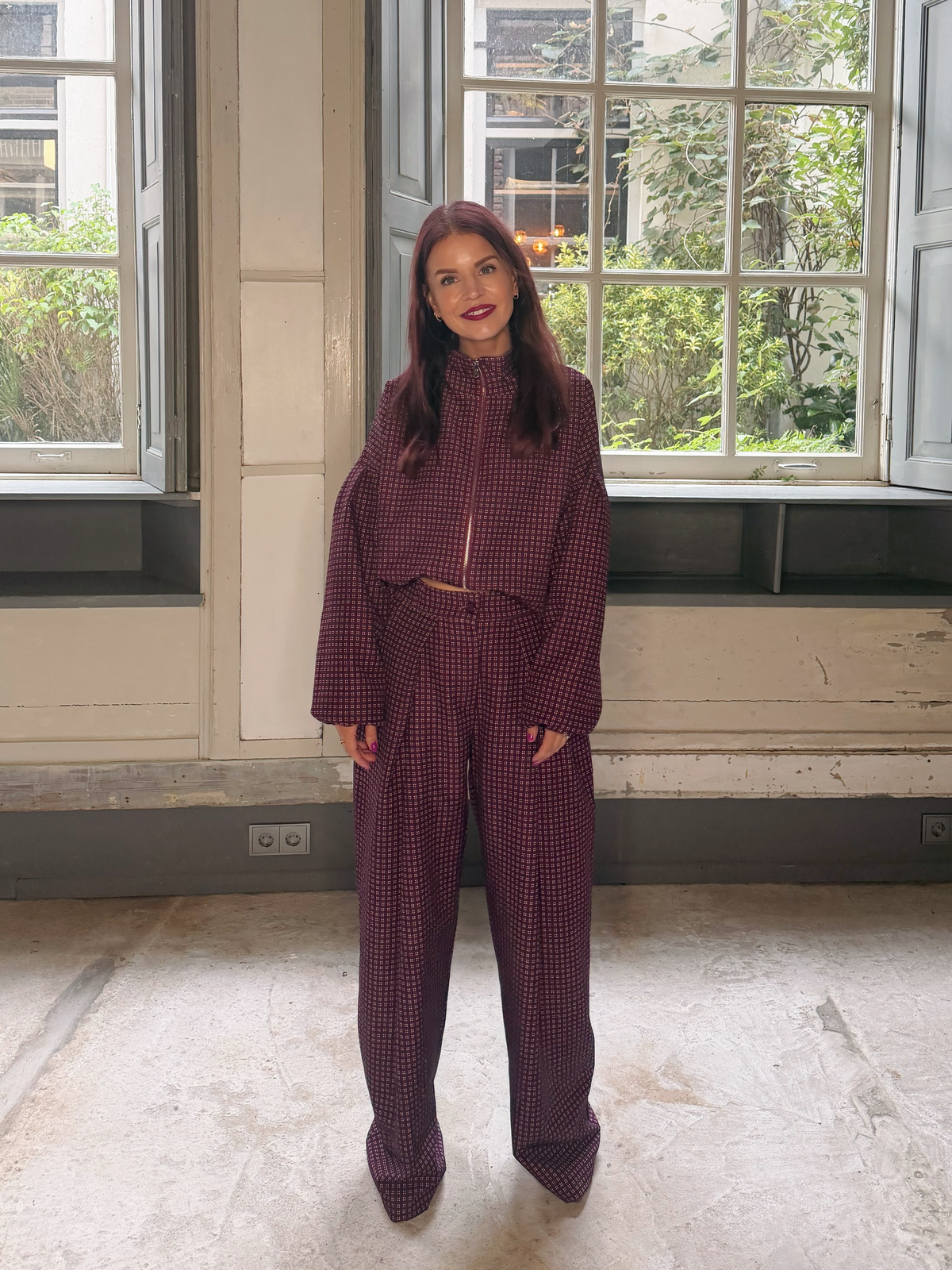 DEAN CHECKED PLEATED PANTS - BORDEAUX