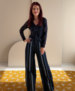 CARO RUFFLE BLOUSE - NAVY
