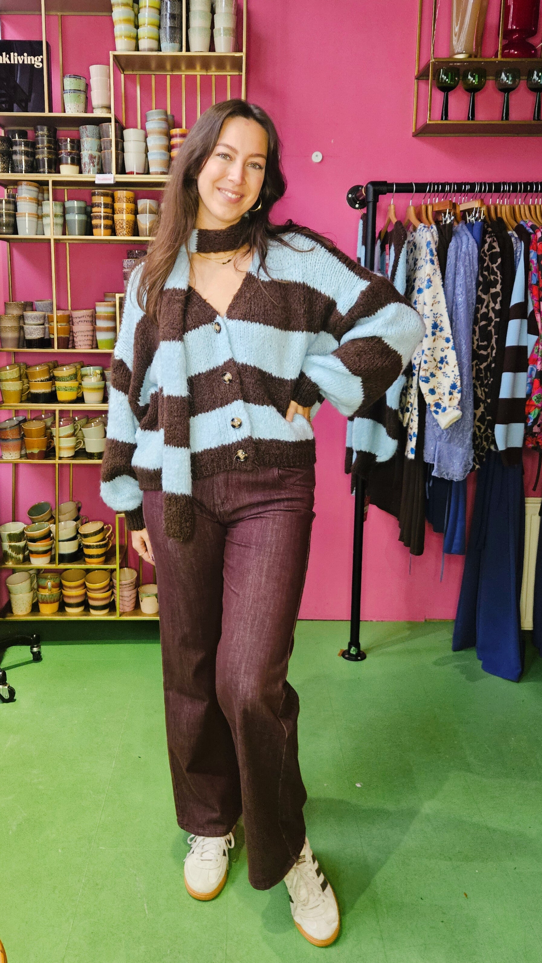 REBEL STRAIGHT LEG JEANS - BORDEAUX