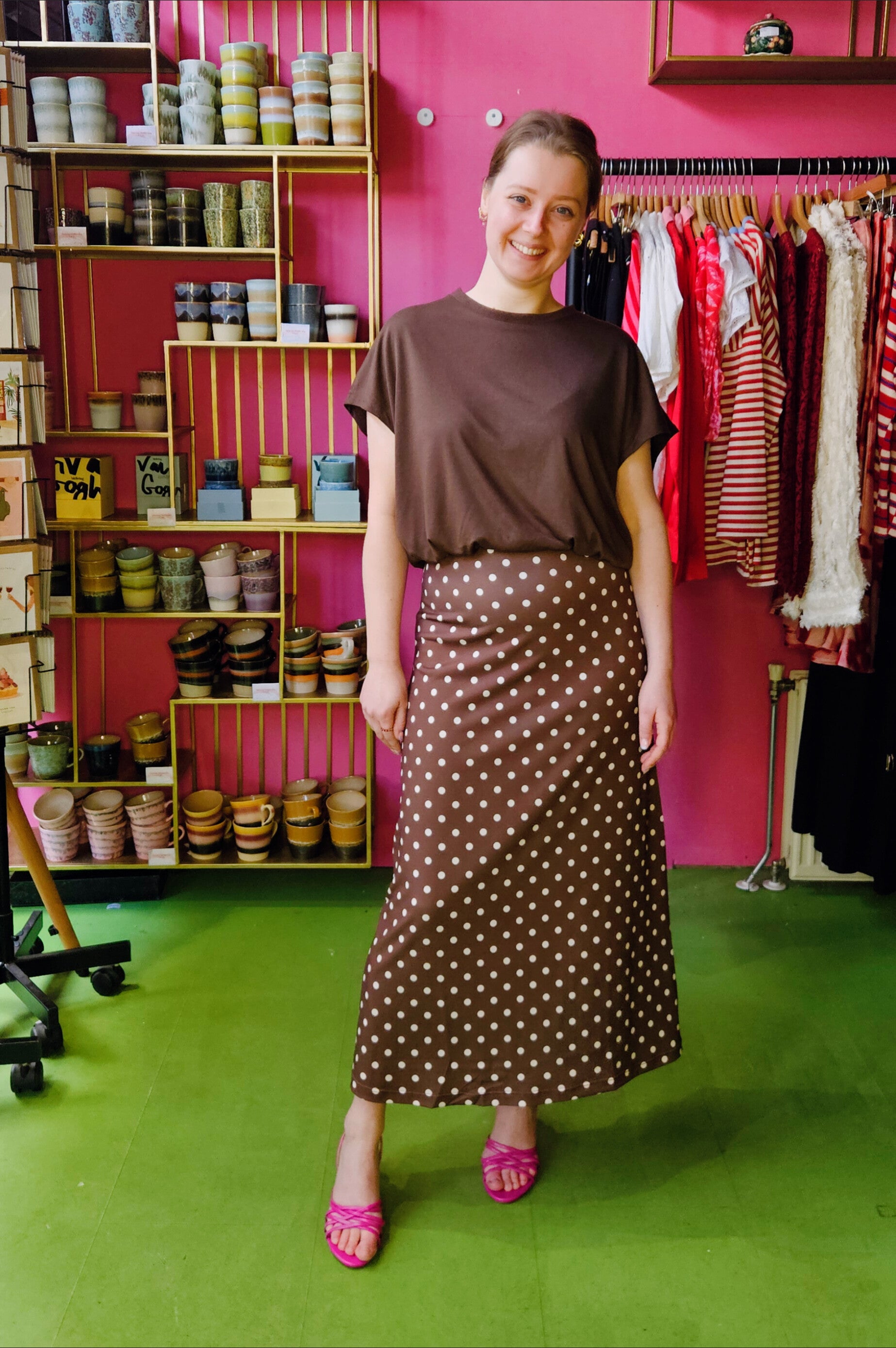JESSY CROPPED TEE - BROWN
