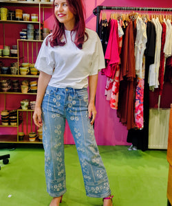 NINA EMBROIDERY JEANS - BLUE
