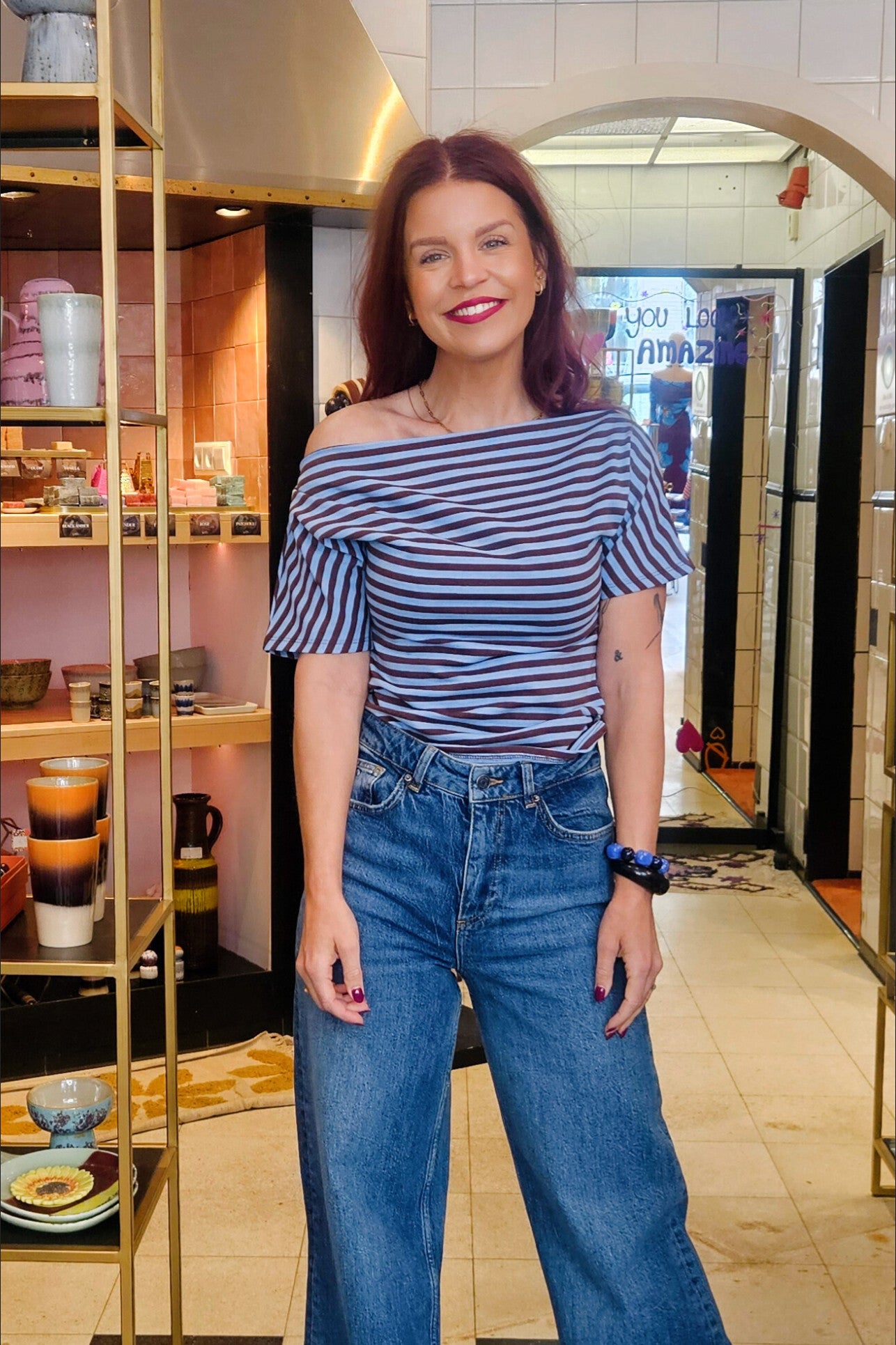 ROMIJN STRIPED OFF SHOULDER TEE - BROWN/BLUE