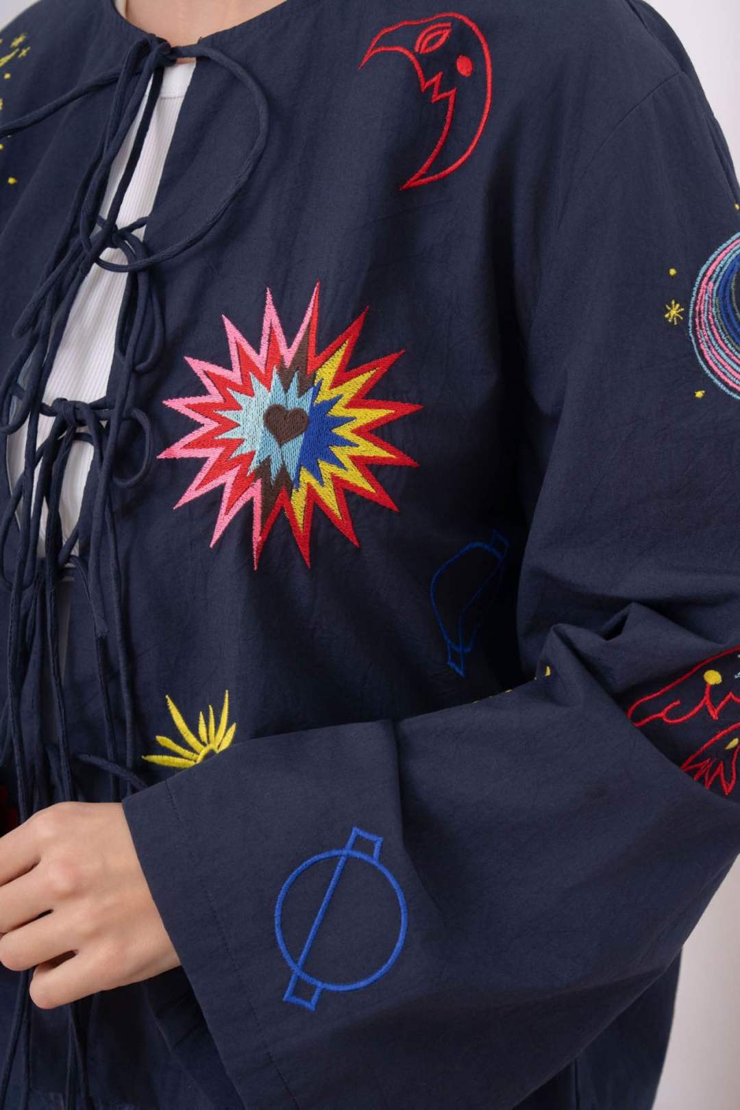 DAKOTA EMBROIDERY BLOUSE - NAVY