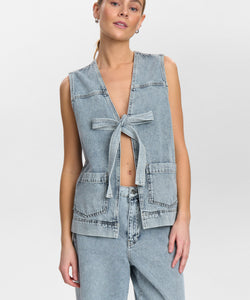 NÜMPH | BROOKLYN VEST - LIGHT BLUE BLEACH