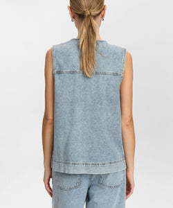 NÜMPH | BROOKLYN VEST - LIGHT BLUE BLEACH