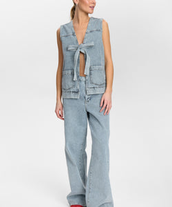 NÜMPH | BROOKLYN VEST - LIGHT BLUE BLEACH