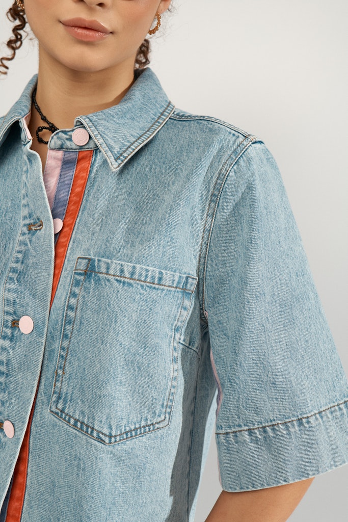 NÜMPH | MALAGA SHIRT - LIGHT BLUE DENIM