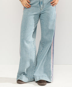 NÜMPH | MALAGA HR WIDE JEANS - LIGHT BLUE DENIM