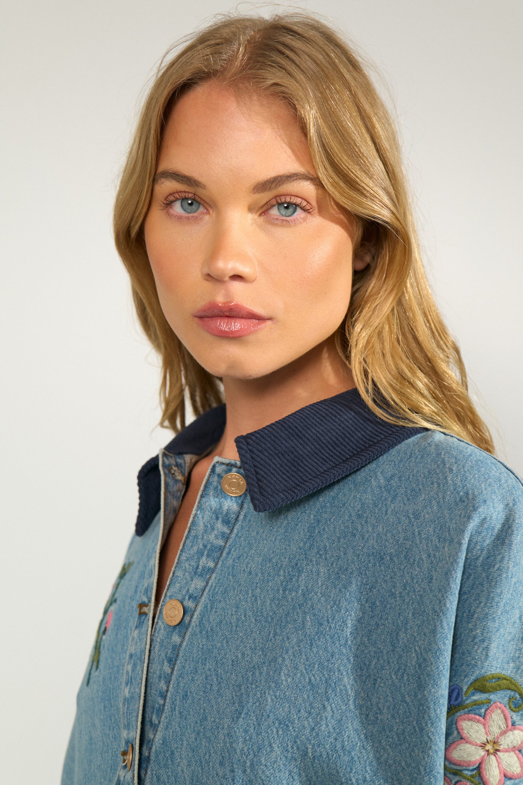NÜMPH | DENMA OVERSIZE SHIRT - BLUE DENIM