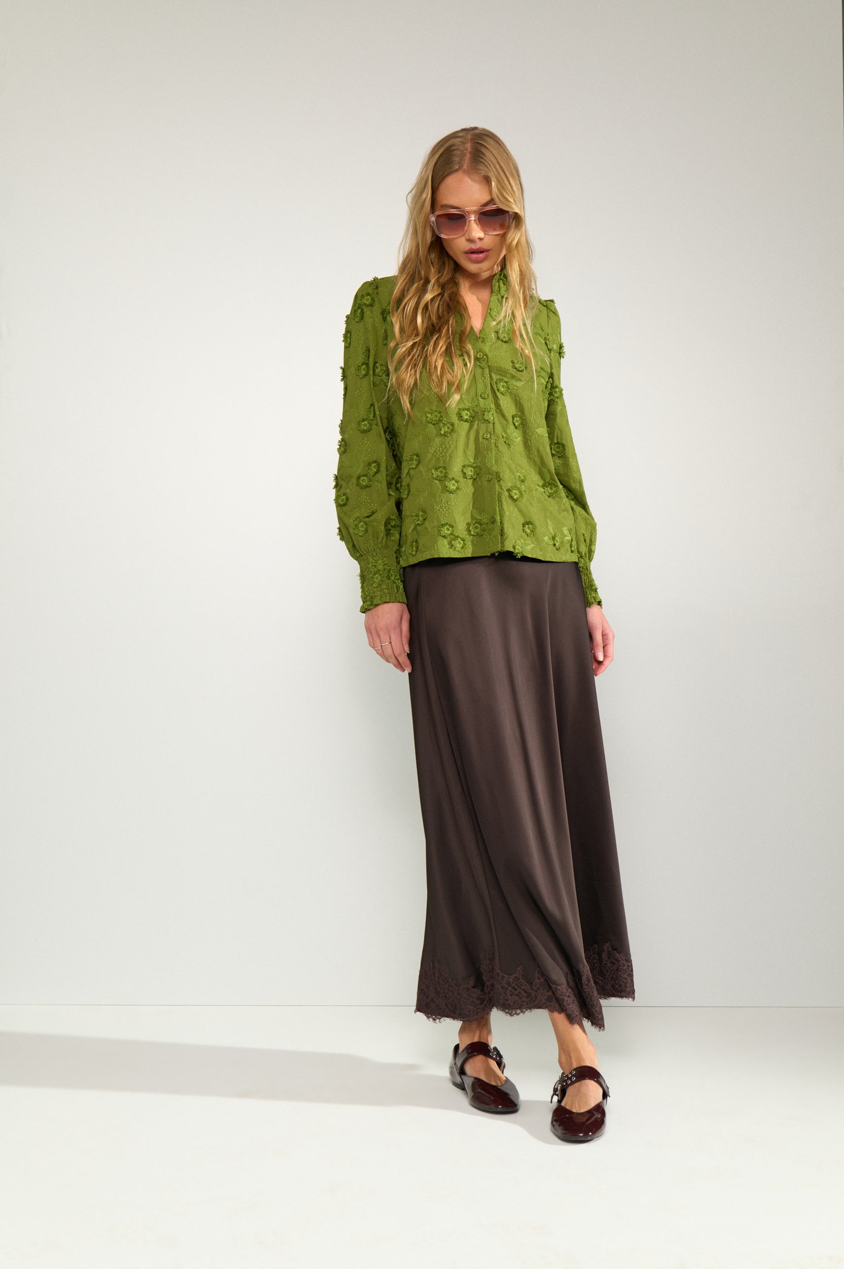 NÜMPH | LENEA SHIRT - CALLA GREEN