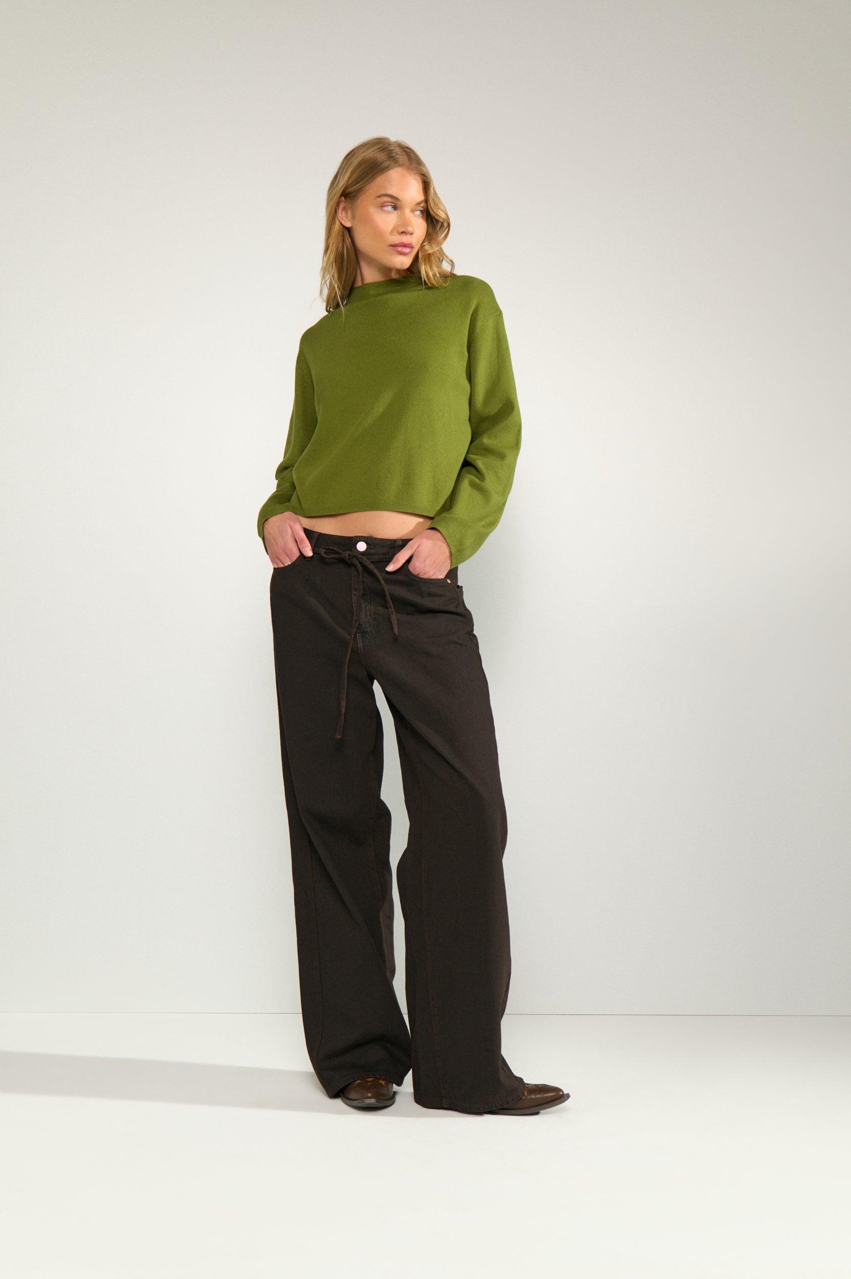 NÜMPH | BROOKLYN HR WIDE JEANS - BLACK COFFEE