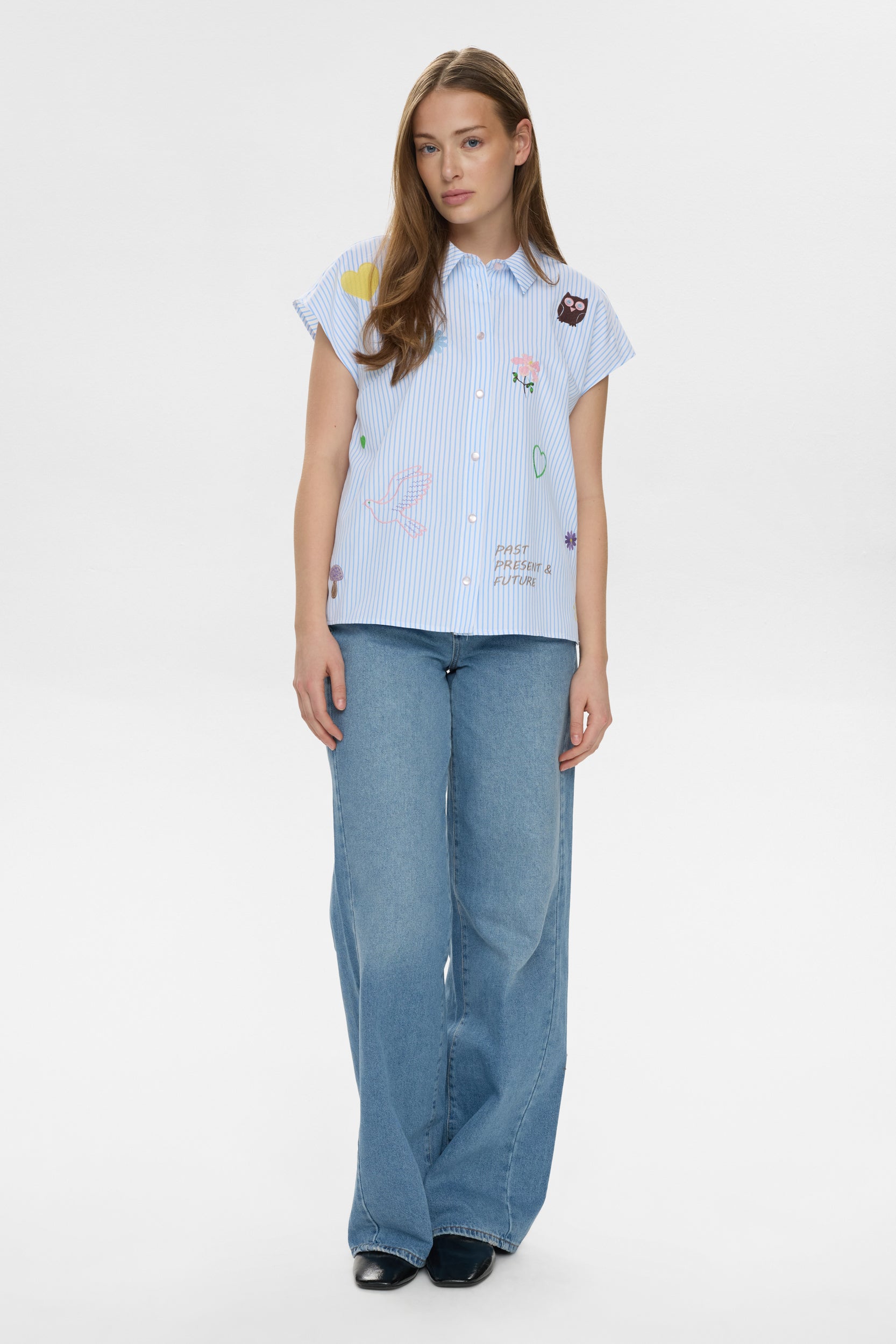 NÜMPH | ASHLEY EMBROIDERY SHIRT - AIRY BLUE