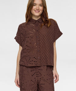 NÜMPH | PALMA SLEEVELESS SHIRT - CHICORY COFFEE