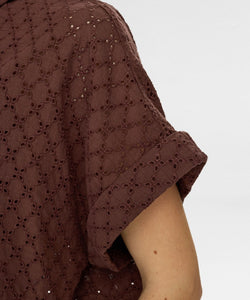 NÜMPH | PALMA SLEEVELESS SHIRT - CHICORY COFFEE
